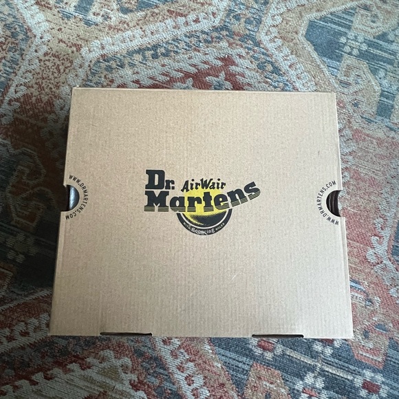 Dr. Martens Rometty Chelsea Boot - Picture 10 of 11